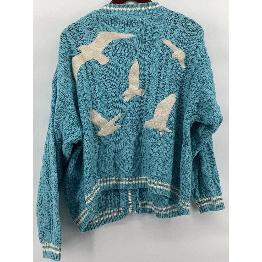 Taylor Swift 1989 Cardigan Taylor's Version Limited Edition MD/LG - Light Blue - Picture 6 of 11